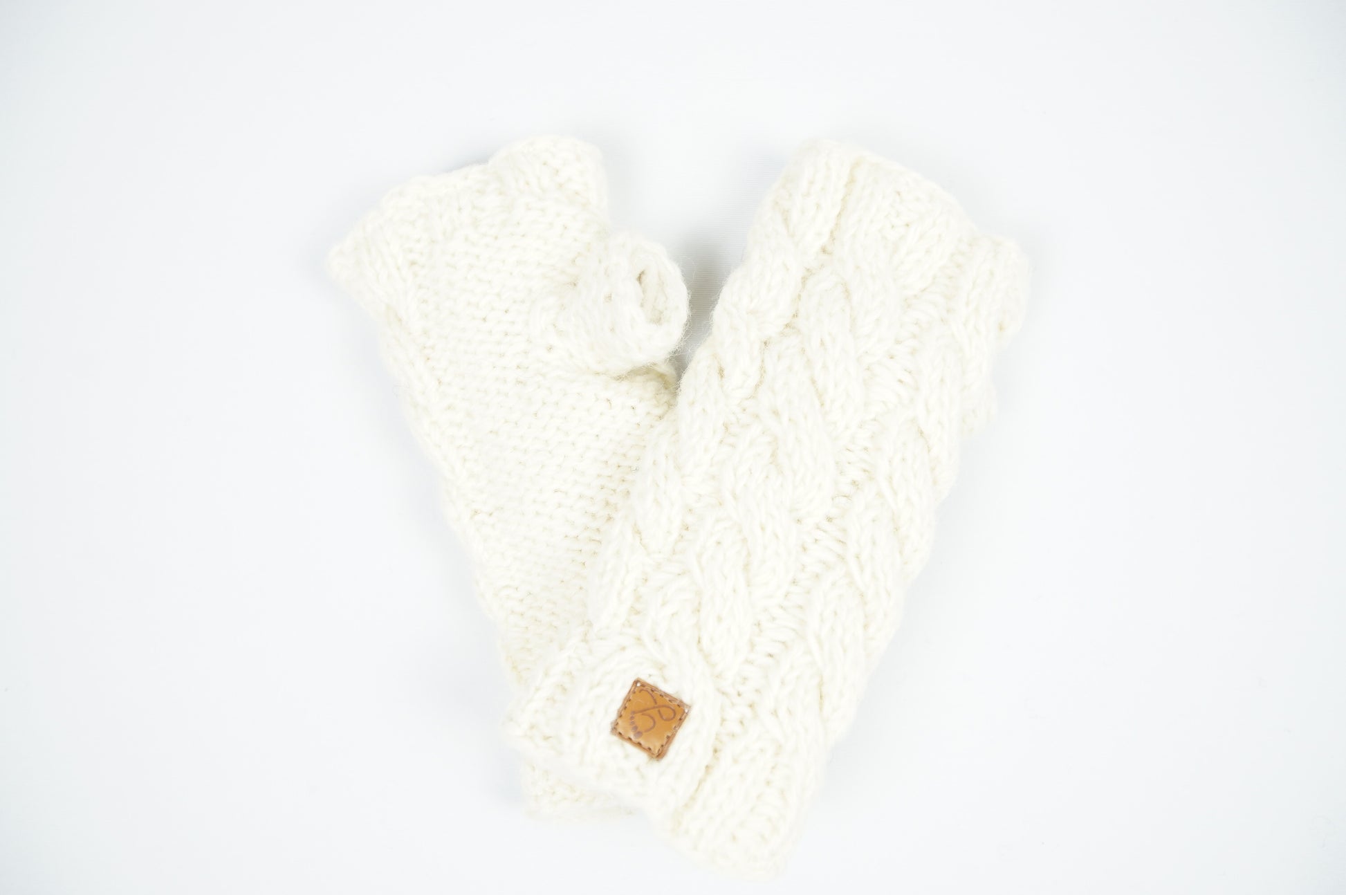 Wool Khemi Cable Knit Handwarmers