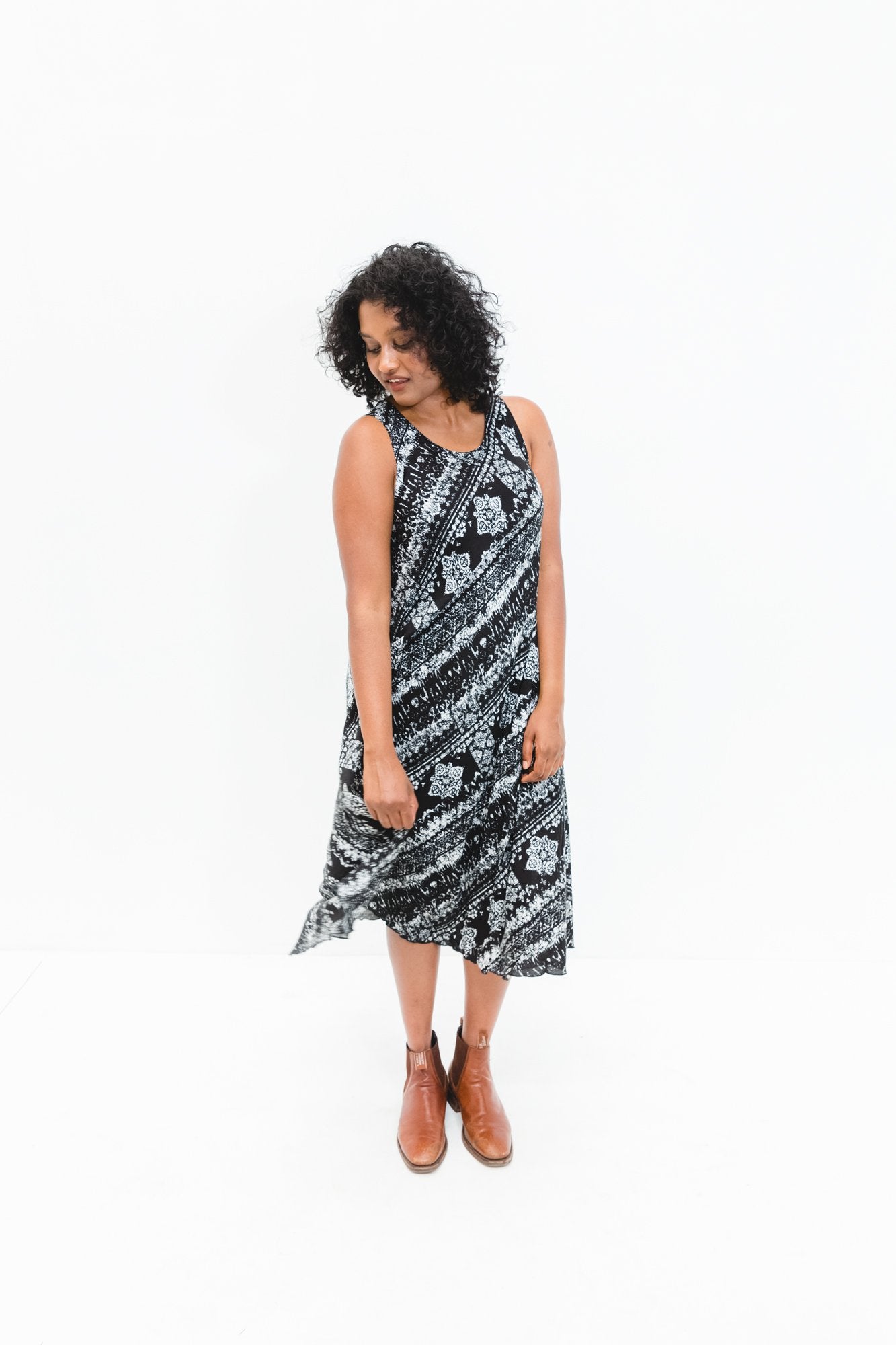 Missy Dress Sleeveless Essentials